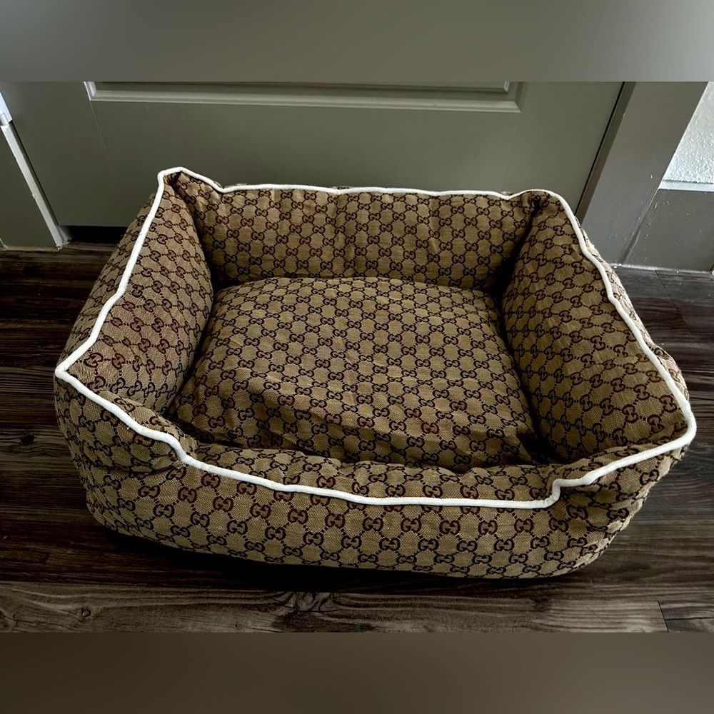 Brand New Plush ‘Gucci’ Dogbed